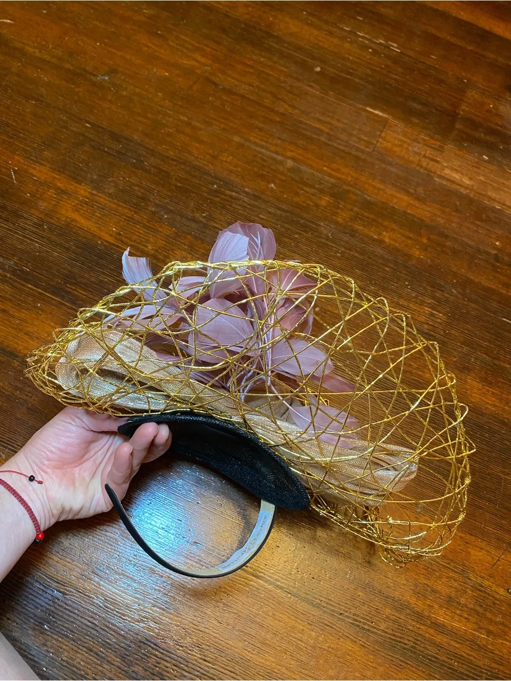 VGUC Aimee Fuller Elegant Gold and Pink Feathered Fascinator Headband